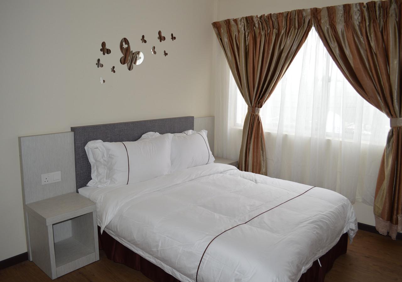 Angsoka Hotel Teluk Intan Esterno foto